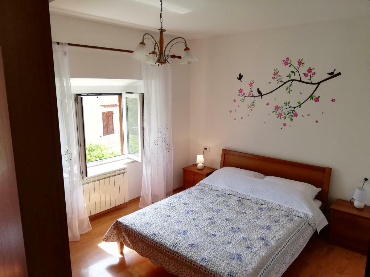 Apartment Luka Mali Lošinj Buitenkant foto